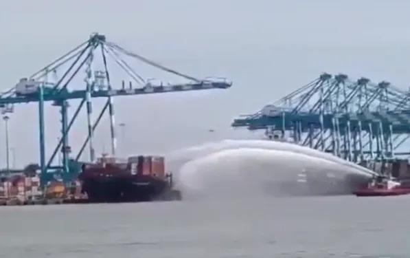 85ff13d0d6d68058e8827d7d1c6c2da8 85ff13d0d6d68058e8827d7d1c6c2da8